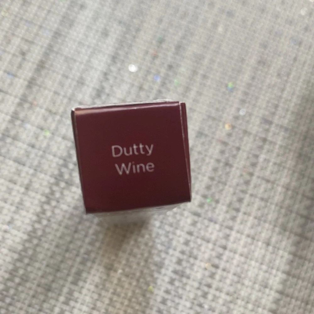 PUR Velvet Liquid Matte Lipstick in Dutty Wine - Picture 2 of 3
